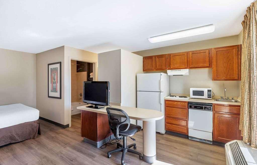 Extended Stay America Select Suites - Denver - Tech Center - Central Greenwood Village Room photo